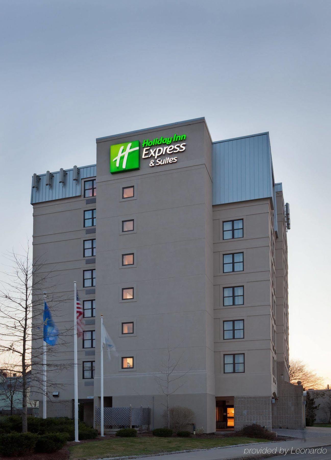 Holiday Inn Express & Suites Boston - Cambridge By Ihg Exterior foto